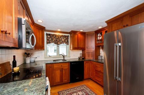 1 Sycamore Ln, Hingham, MA 02043 photo 12