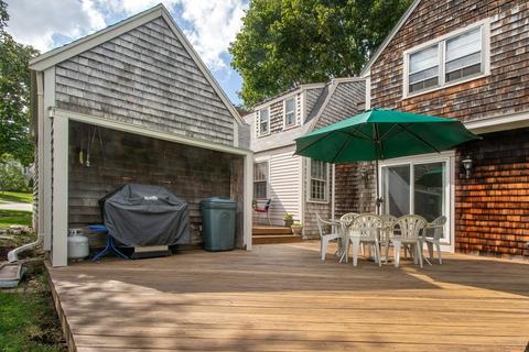 1 Sycamore Ln, Hingham, MA 02043 photo 8
