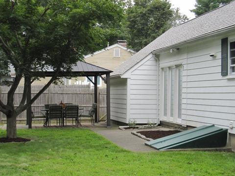 1075 Edgell Rd, Framingham, MA 01701 photo 5