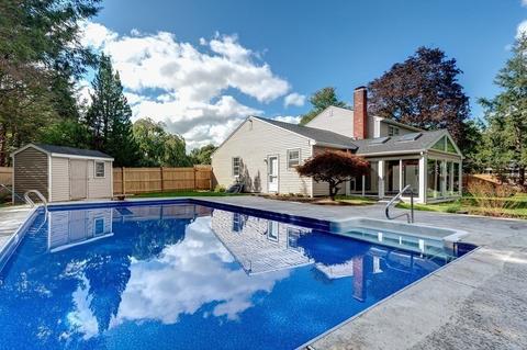 28 Spring Valley Rd, Worcester, MA 01609 photo 4