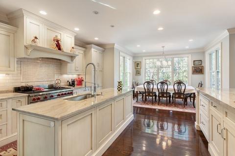 10 Prides Cir, Andover, MA 01810 photo 8