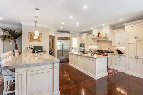 10 Prides Cir, Andover, MA 01810 photo 11