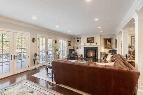 10 Prides Cir, Andover, MA 01810 photo 15