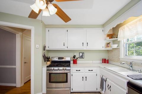 46 Burnside Ter, Springfield, MA 01118 photo 7