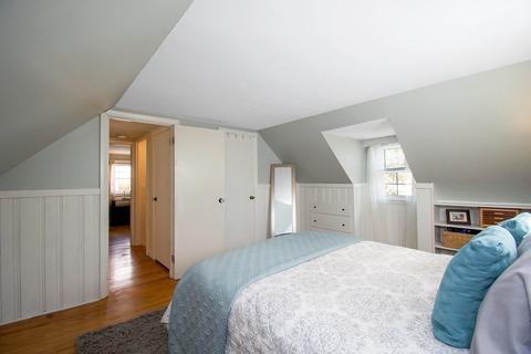46 Burnside Ter, Springfield, MA 01118 photo 16