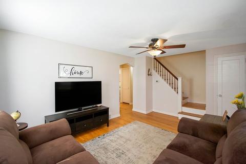 46 Burnside Ter, Springfield, MA 01118 photo 4