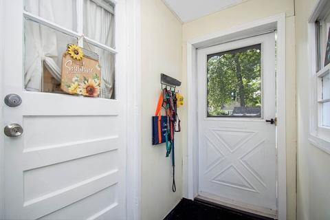 46 Burnside Ter, Springfield, MA 01118 photo 28
