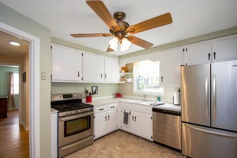 46 Burnside Ter, Springfield, MA 01118 photo 6