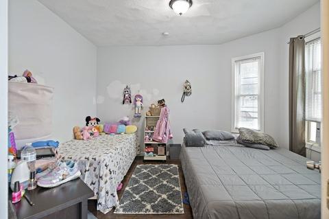 26 Valley St, Everett, MA 02149 photo 5