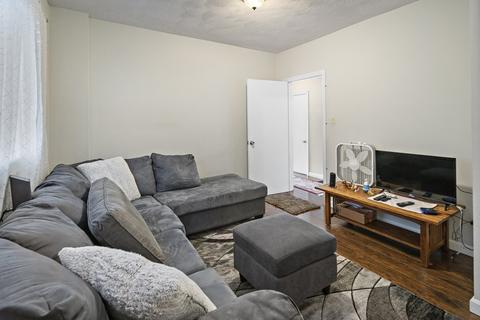 26 Valley St, Everett, MA 02149 photo 3