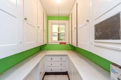 15 Ashland Ave, Springfield, MA 01119 photo 18