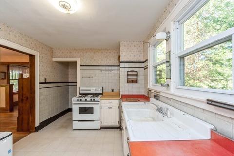 15 Ashland Ave, Springfield, MA 01119 photo 15