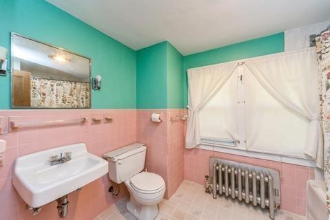 15 Ashland Ave, Springfield, MA 01119 photo 28