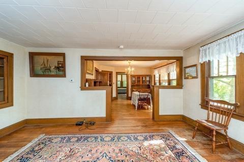 15 Ashland Ave, Springfield, MA 01119 photo 10