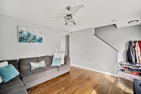 25 Burke St, Springfield, MA 01151 photo 6