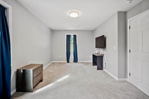 25 Burke St, Springfield, MA 01151 photo 17