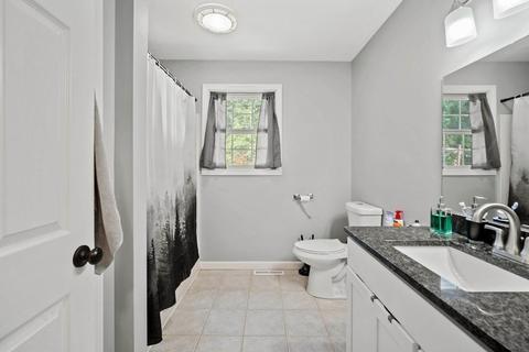 25 Burke St, Springfield, MA 01151 photo 19