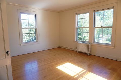 19 Maple St, Uxbridge, MA 01569 photo 22