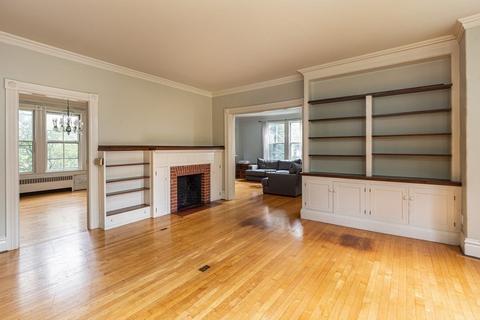 19 Maple St, Uxbridge, MA 01569 photo 9