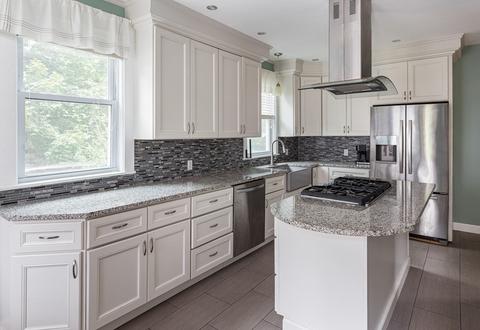 19 Maple St, Uxbridge, MA 01569 photo 5