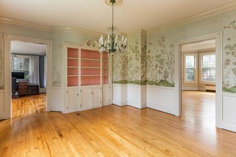 19 Maple St, Uxbridge, MA 01569 photo 13