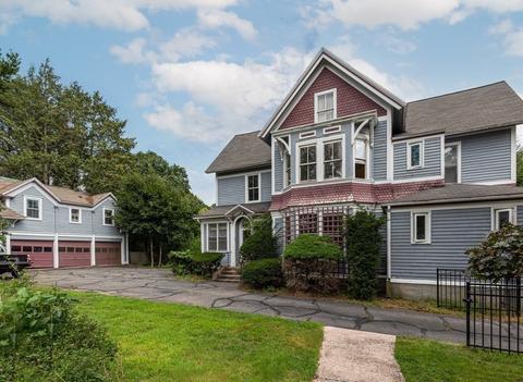 19 Maple St, Uxbridge, MA 01569 photo 2