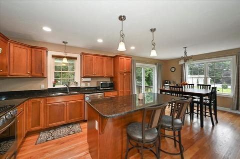 190 Arrowhead Rd, Dighton, MA 02715 photo 4