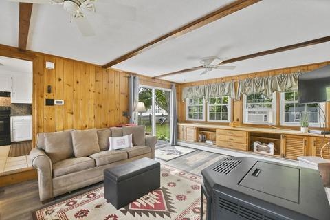185 Pine St, Danvers, MA 01923 photo 5