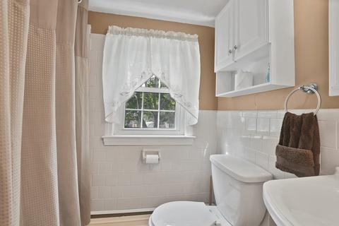 185 Pine St, Danvers, MA 01923 photo 17
