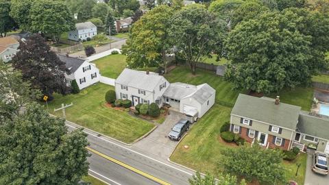 185 Pine St, Danvers, MA 01923 photo 2