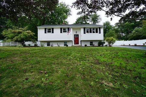 45 Nicholas Rd, Raynham, MA 02767 photo 1