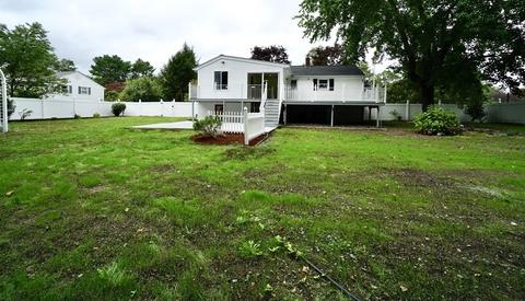 45 Nicholas Rd, Raynham, MA 02767 photo 4
