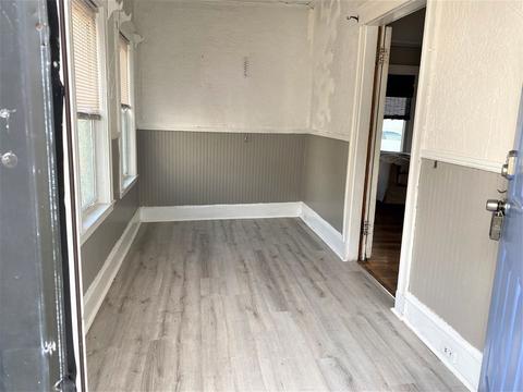 49 Mckinley St, Everett, MA 02149 photo 2