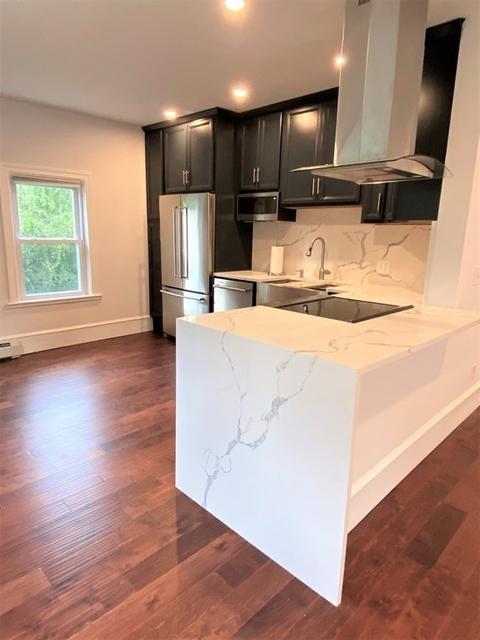 124 Potter St, Fall River, MA 02724 photo 4