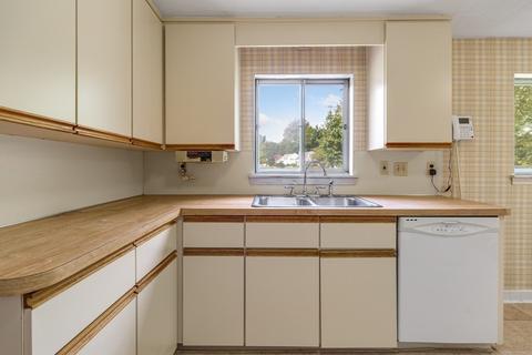 33 Gregory Rd, Framingham, MA 01701 photo 18