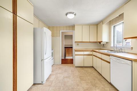 33 Gregory Rd, Framingham, MA 01701 photo 15