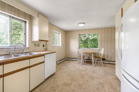 33 Gregory Rd, Framingham, MA 01701 photo 16