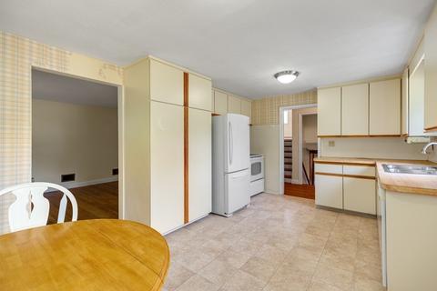 33 Gregory Rd, Framingham, MA 01701 photo 14