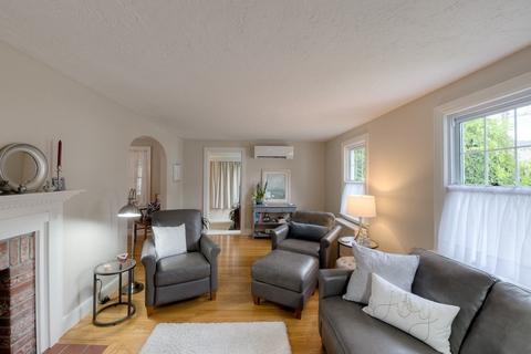 4 Saint Marks Rd, Worcester, MA 01606 photo 8