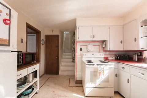 30 Appleton St, Fall River, MA 02724 photo 11