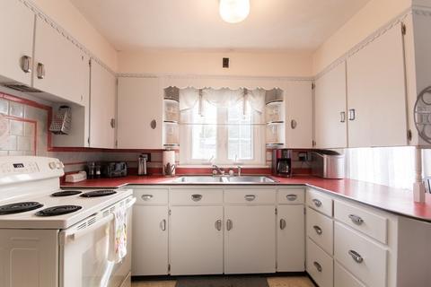 30 Appleton St, Fall River, MA 02724 photo 7