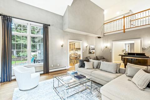 384 West St, Dedham, MA 02026 photo 9