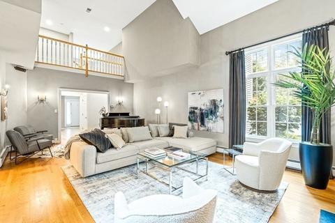 384 West St, Dedham, MA 02026 photo 11