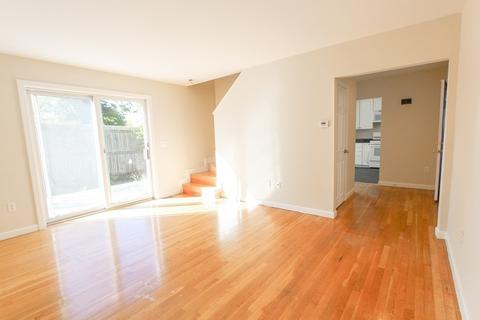 48 Camp St #11, Barnstable, MA 02601 photo 9