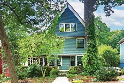 73 Naples Rd, Brookline, MA 02445 photo 1