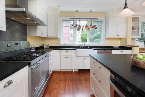 73 Naples Rd, Brookline, MA 02445 photo 11