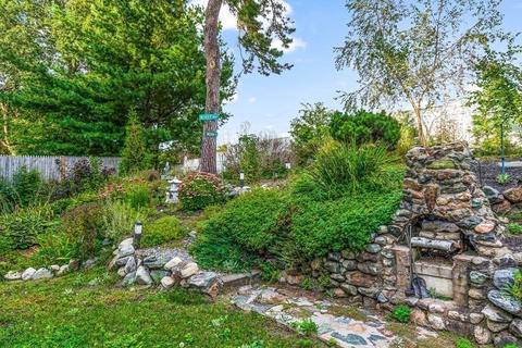 21 Dewitt Rd, Stoneham, MA 02180 photo 5