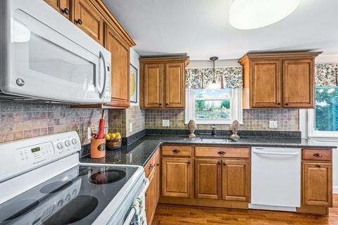 21 Dewitt Rd, Stoneham, MA 02180 photo 17