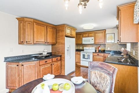 21 Dewitt Rd, Stoneham, MA 02180 photo 12