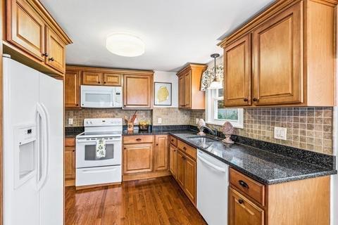 21 Dewitt Rd, Stoneham, MA 02180 photo 14